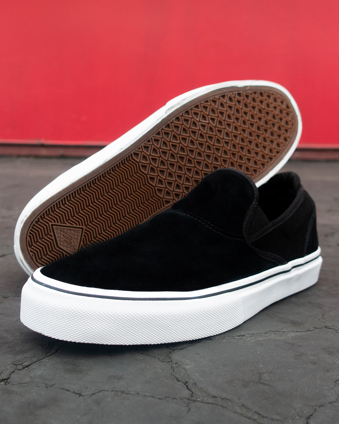 Wino G6 Slip-On