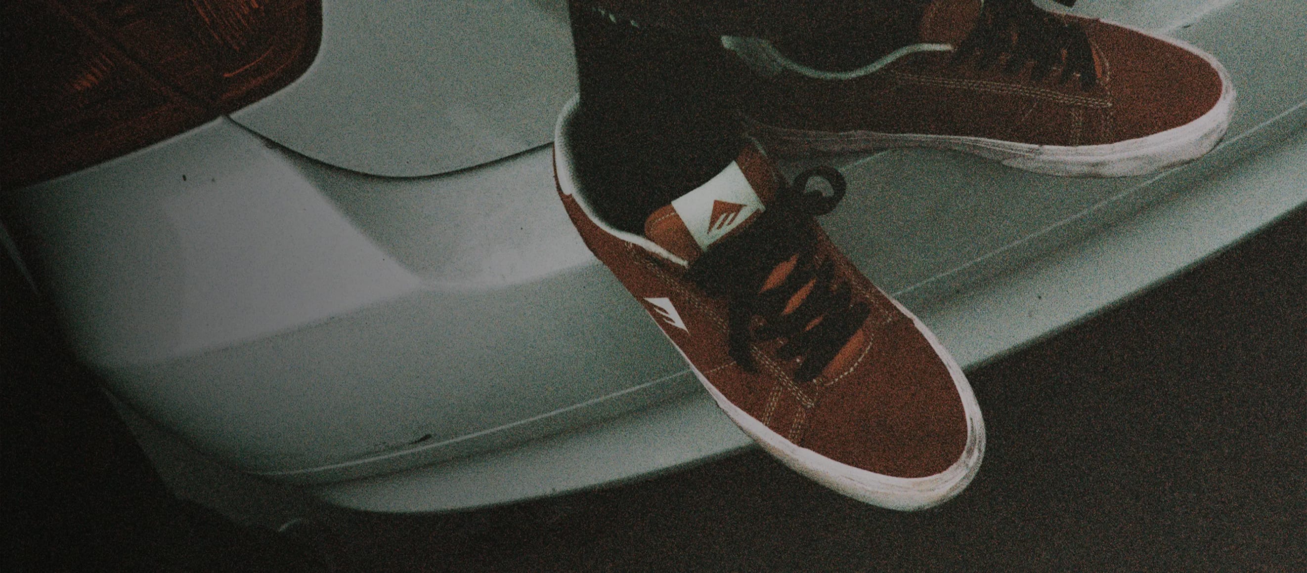 Moca - Red Classic Men's Skateboarding Shoes | Emerica CA