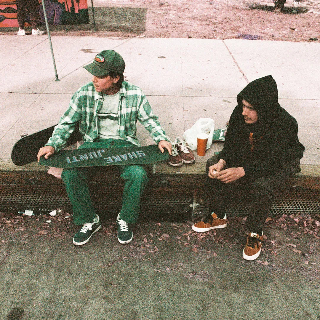 Moca - Red Classic Men's Skateboarding Shoes | Emerica CA Low-Top Shoe Emerica Skate Durable Skateboarding Skater Shoes